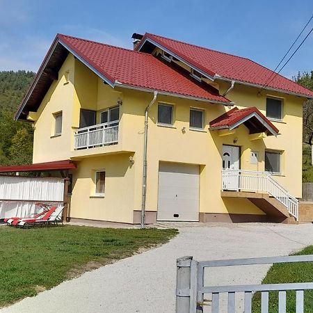 Kuca Za Odmor Plivska Jezera Villa Jajce Ngoại thất bức ảnh