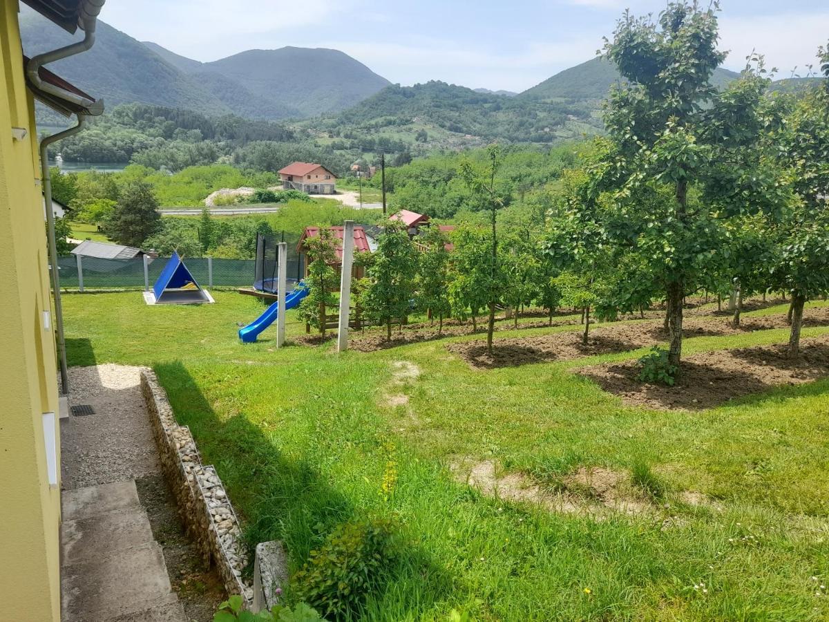 Kuca Za Odmor Plivska Jezera Villa Jajce Ngoại thất bức ảnh